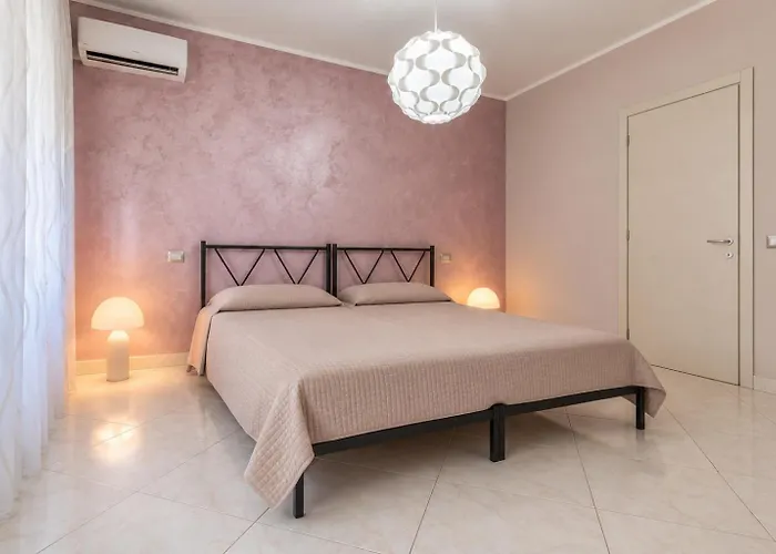Rome Apartment *